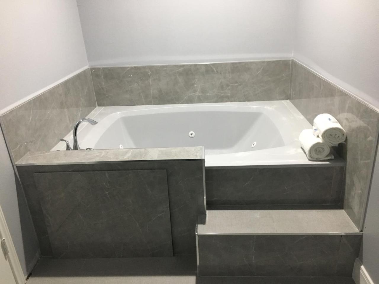 Platinum Inn And Suites Хьюстон Экстерьер фото